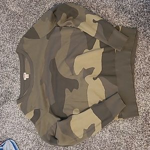 Mossimo camo sweater